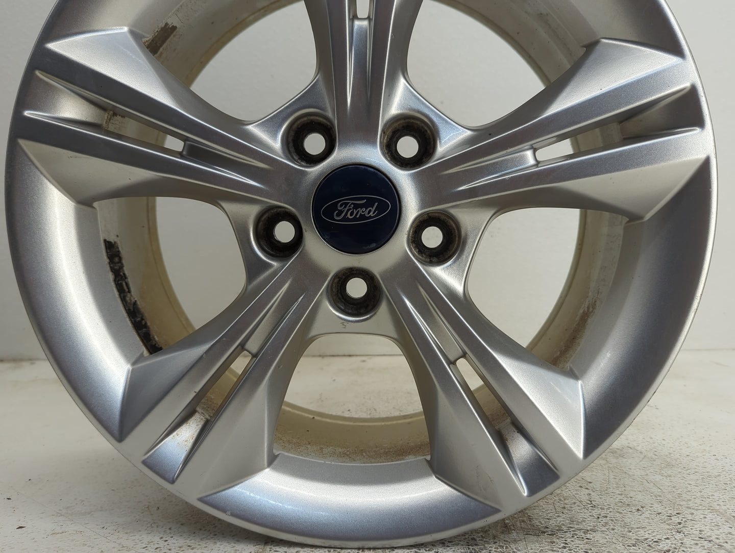 2012-2018 Ford Focus Oem Wheel Rim - Oemusedautoparts1.com
