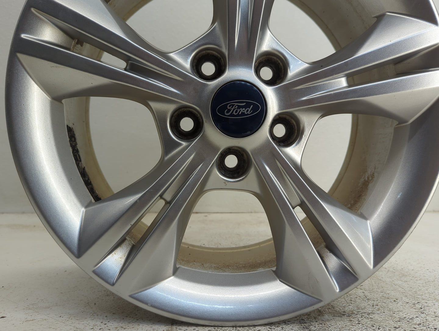 2012-2018 Ford Focus Oem Wheel Rim - Oemusedautoparts1.com