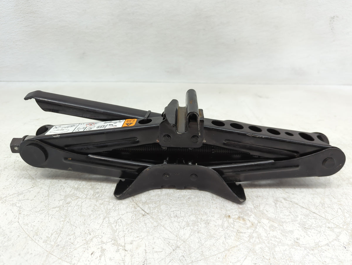 Ford Focus Spare Scissor Car Jack 1089891 - Oemusedautoparts1.com