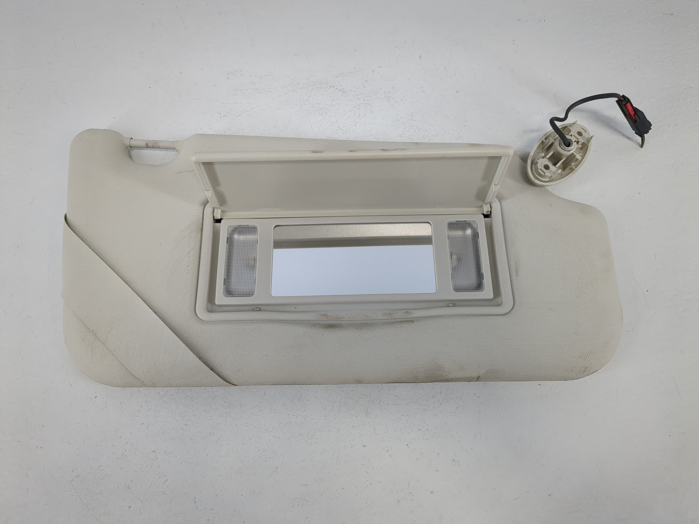 2012-2013 Ford Focus Sun Visor Shade Replacement Passenger Right Mirror Fits Fits 2012 2013 OEM Used Auto Parts - Oemusedaut