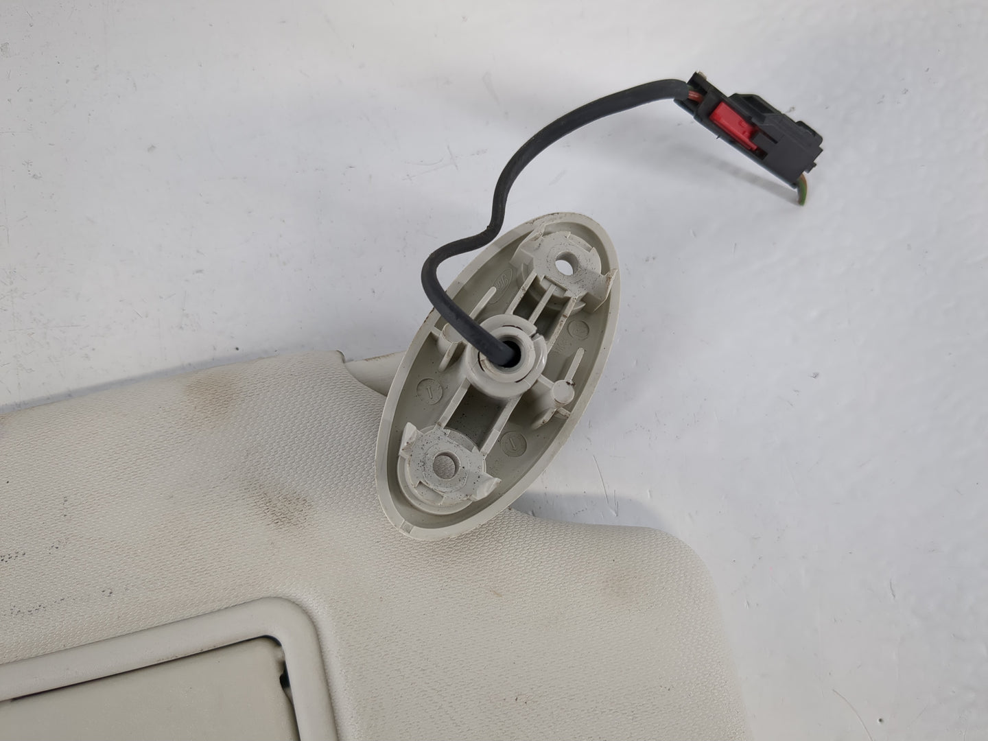 2012-2013 Ford Focus Sun Visor Shade Replacement Passenger Right Mirror Fits Fits 2012 2013 OEM Used Auto Parts - Oemusedaut