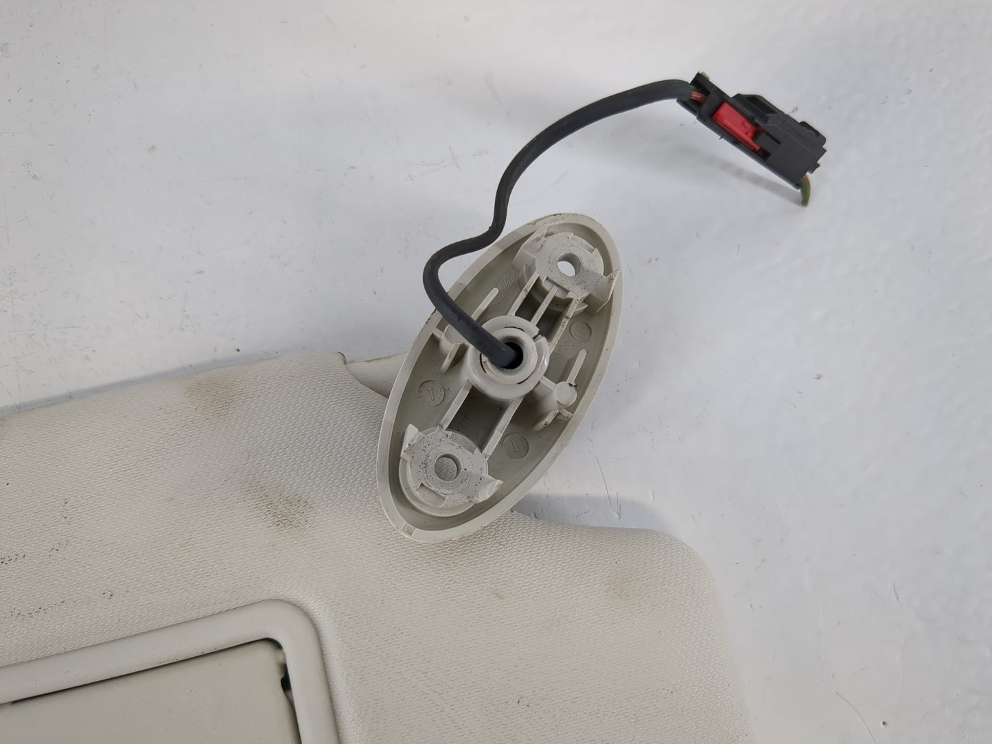 2012-2013 Ford Focus Sun Visor Shade Replacement Passenger Right Mirror Fits Fits 2012 2013 OEM Used Auto Parts - Oemusedaut