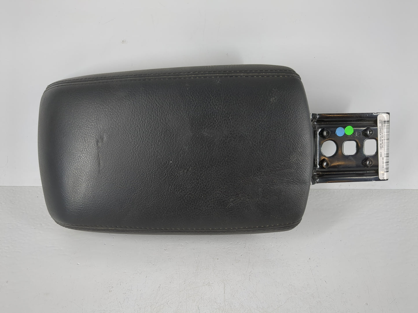 2012-2014 Ford Focus Center Console Armrest Cover Lid Fits Fits 2012 2013 2014 OEM Used Auto Parts - Oemusedautoparts1.com