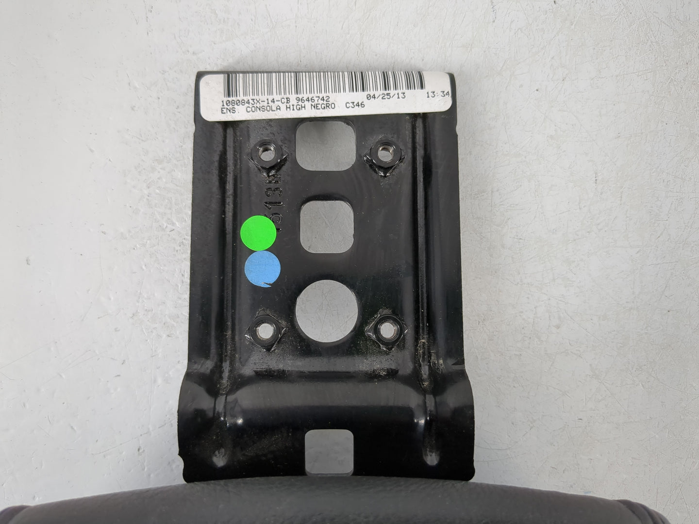 2012-2014 Ford Focus Center Console Armrest Cover Lid Fits Fits 2012 2013 2014 OEM Used Auto Parts - Oemusedautoparts1.com