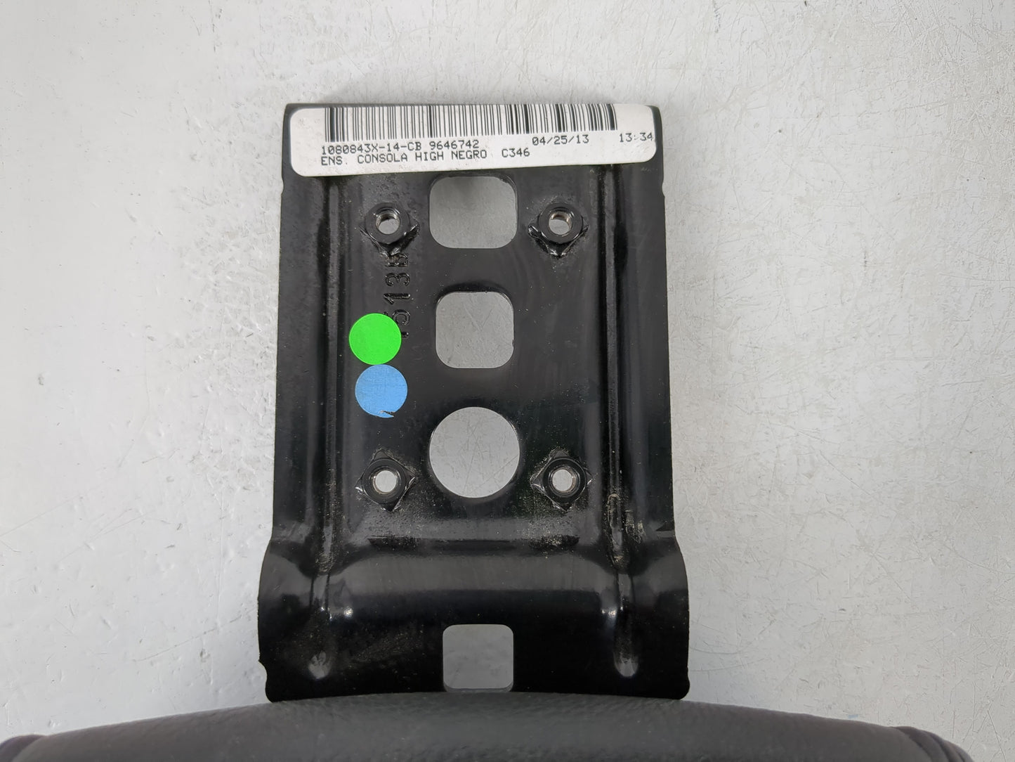 2012-2014 Ford Focus Center Console Armrest Cover Lid Fits Fits 2012 2013 2014 OEM Used Auto Parts - Oemusedautoparts1.com