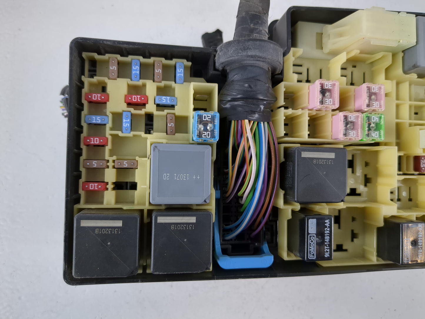 2012-2014 Ford Focus Fusebox Fuse Box Panel Relay Module P/N:AV6T-14A067-AC Fits Fits 2012 2013 2014 OEM Used Auto Parts - O