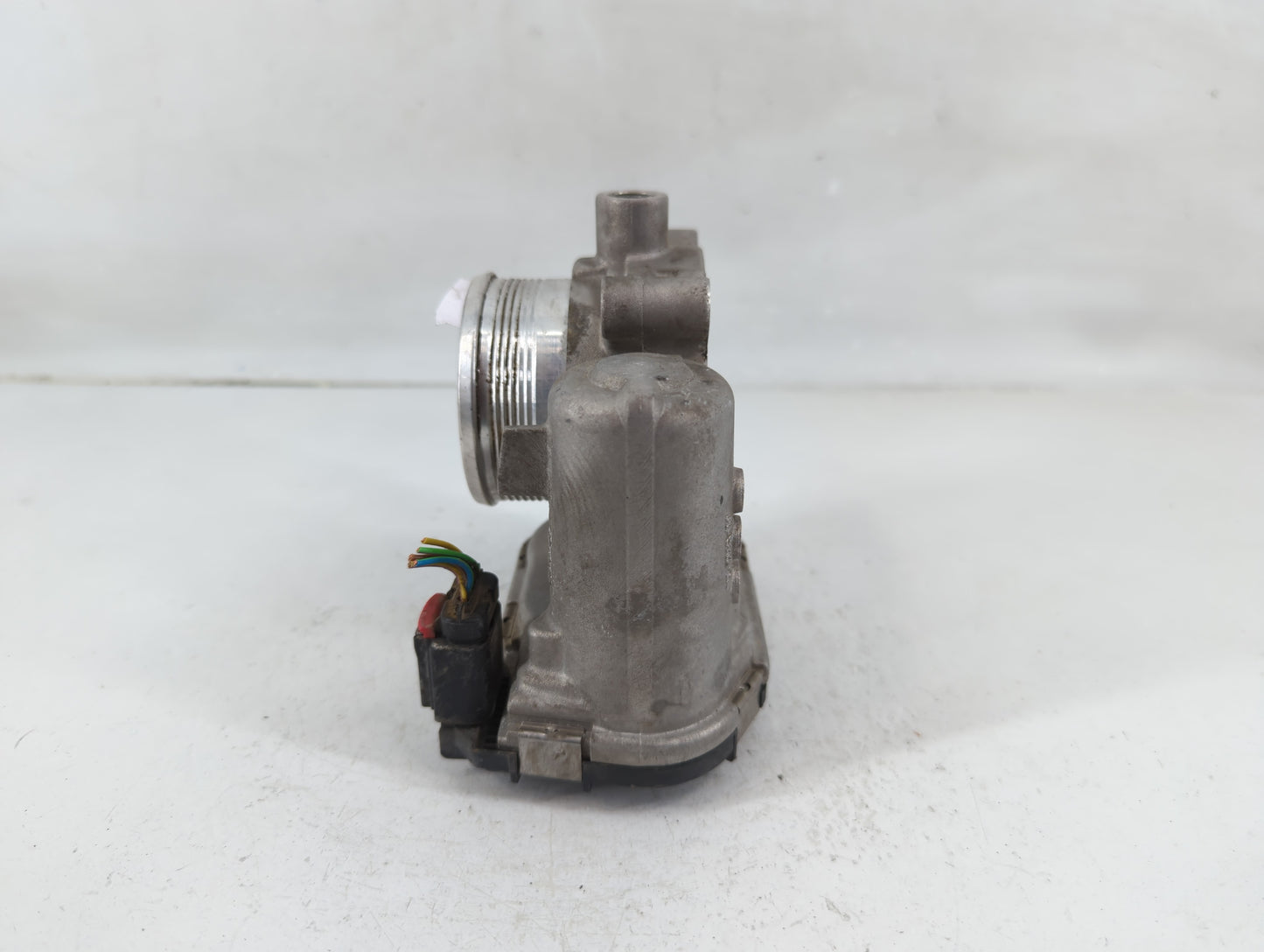 2012-2013 Ford Focus Throttle Body P/N:CM5E 9F991 AC Fits Fits 2012 2013 2014 2015 2016 2017 OEM Used Auto Parts - Oemusedau