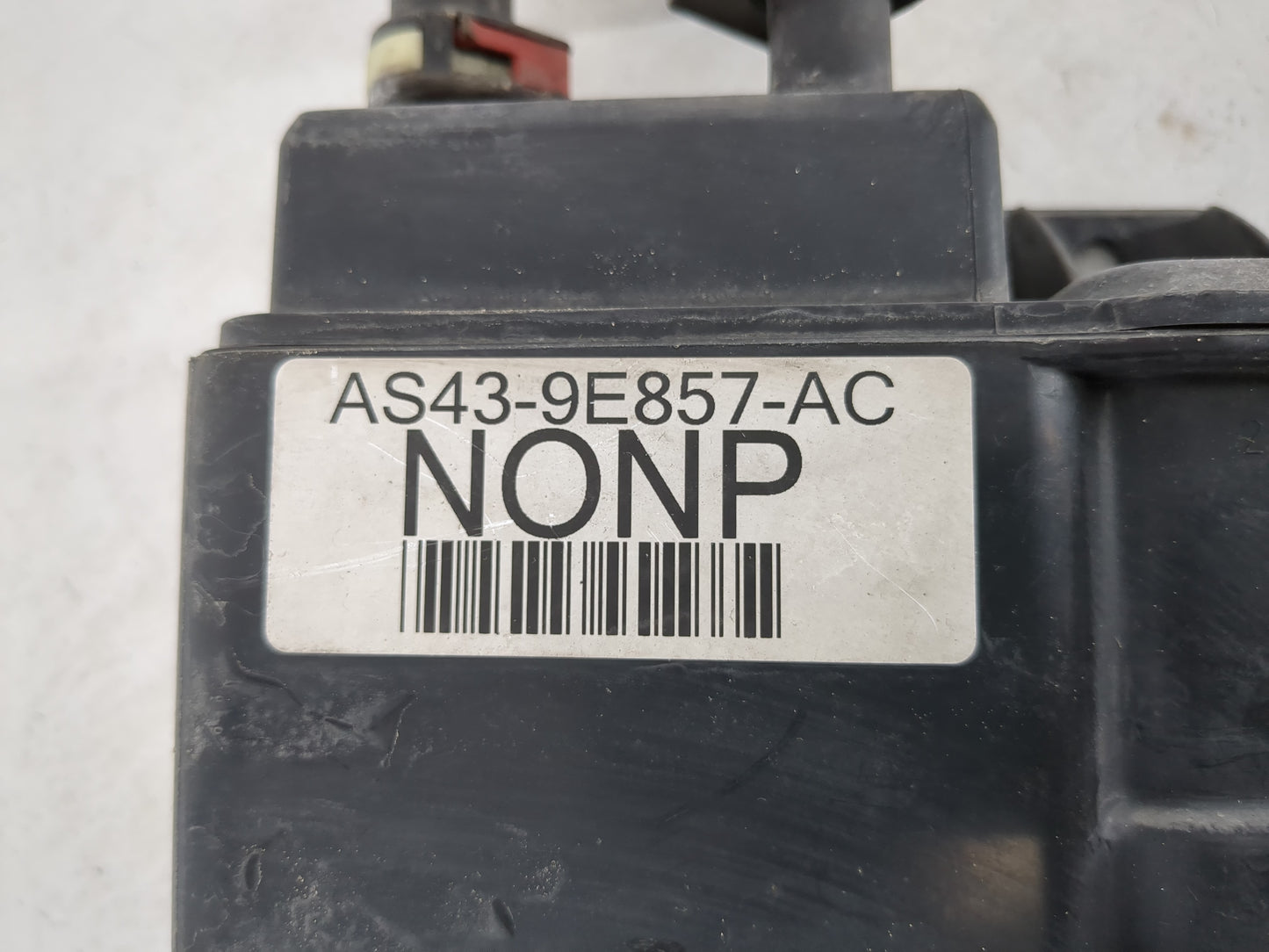 2013 Ford Focus Fuel Vapor Charcoal Canister 1120652 - Oemusedautoparts1.com