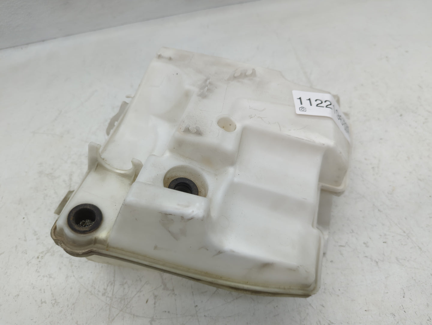 2012-2018 Ford Focus Windshield Washer Fluid Reservoir Bottle Oem - Oemusedautoparts1.com