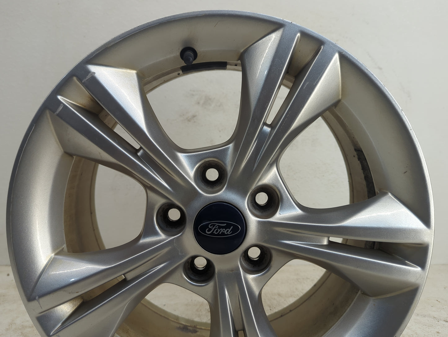2012-2014 Ford Focus Oem Wheel Rim - Oemusedautoparts1.com