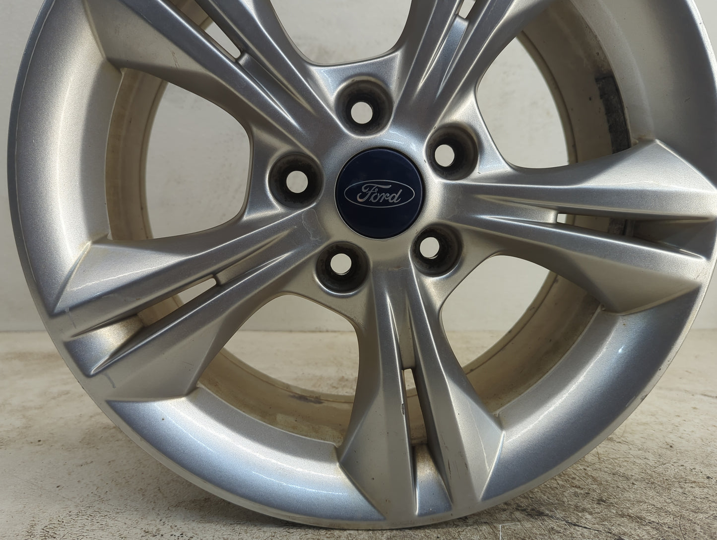 2012-2014 Ford Focus Oem Wheel Rim - Oemusedautoparts1.com