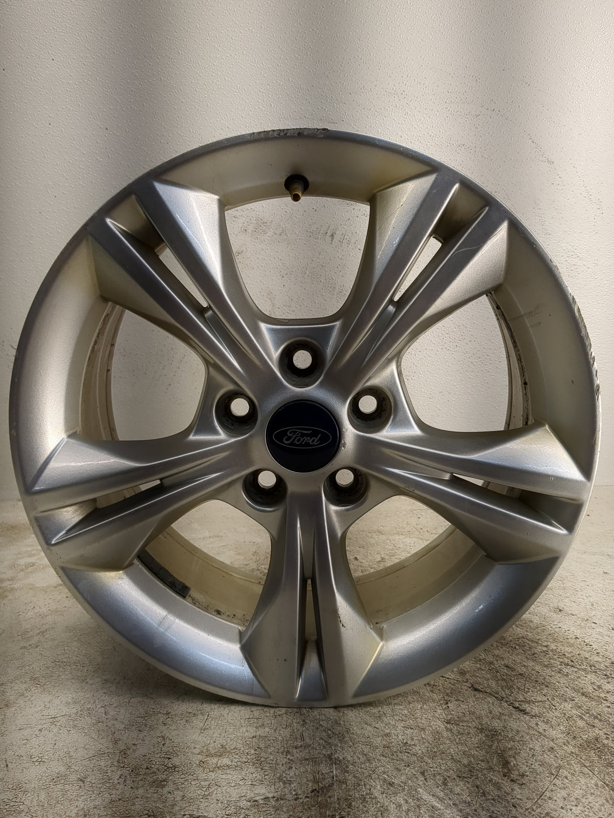 2012-2014 Ford Focus Oem Wheel Rim 1142730 - Oemusedautoparts1.com