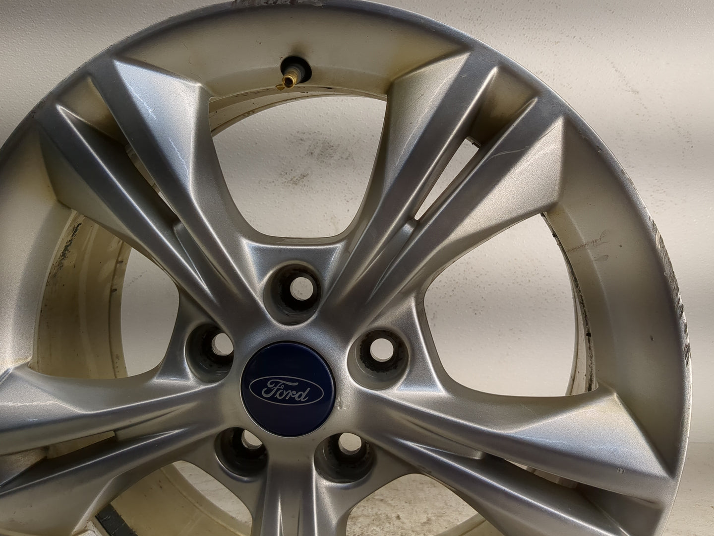 2012-2014 Ford Focus Oem Wheel Rim 1142730 - Oemusedautoparts1.com