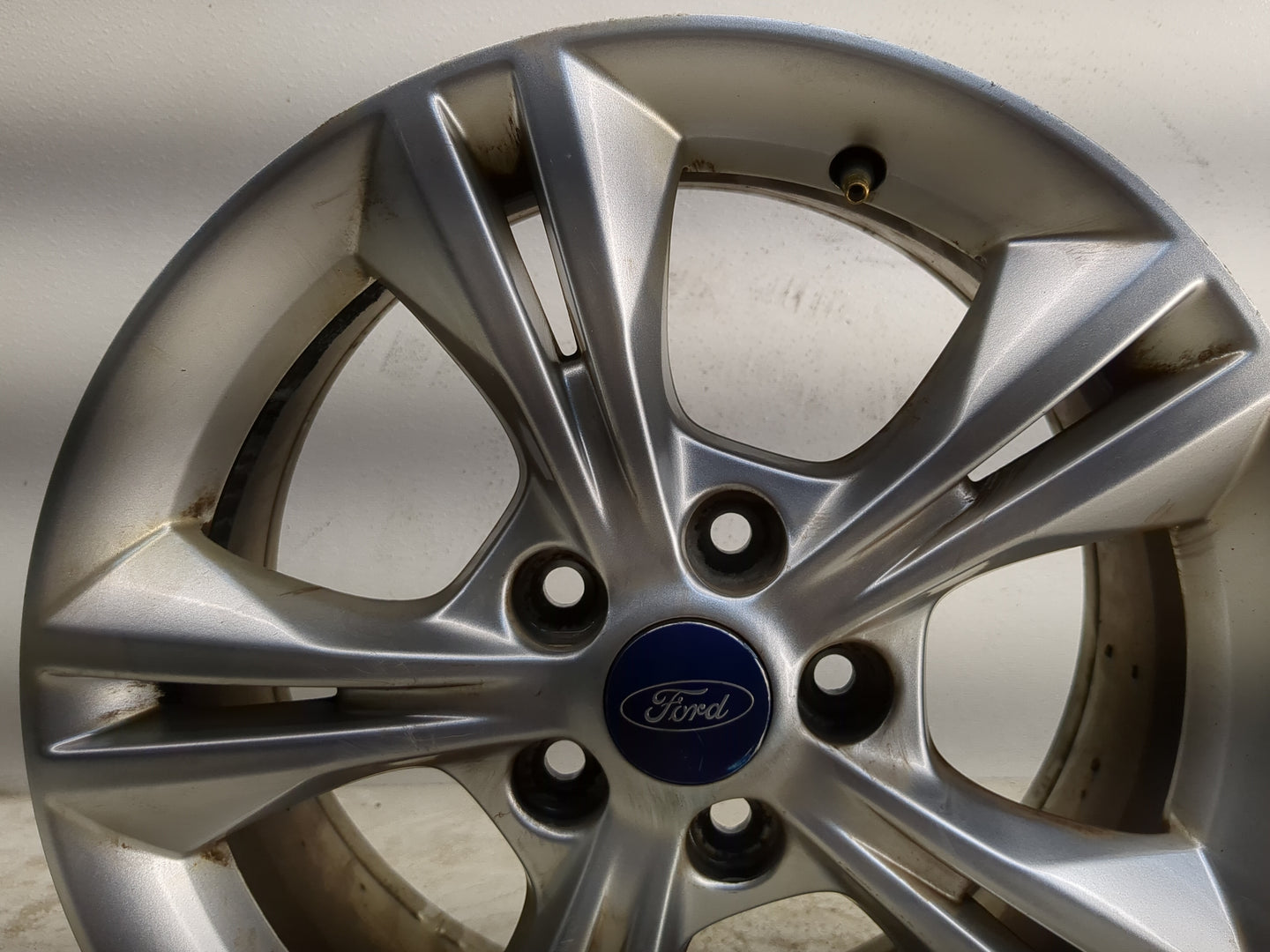 2012-2014 Ford Focus Oem Wheel Rim 1142731 - Oemusedautoparts1.com