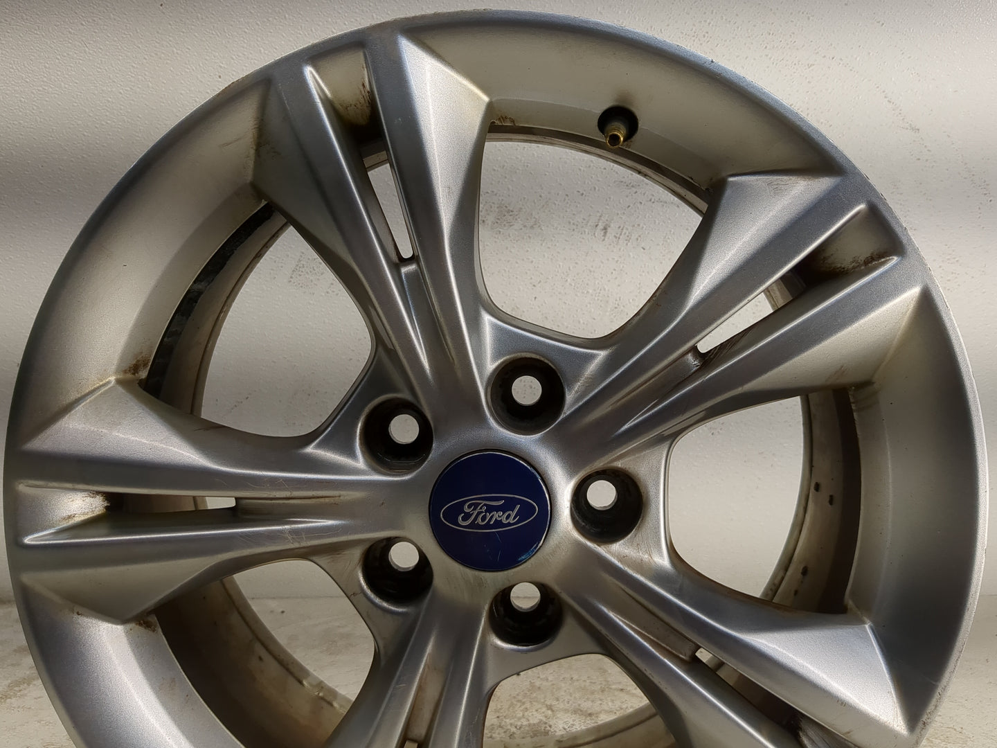 2012-2014 Ford Focus Oem Wheel Rim 1142731 - Oemusedautoparts1.com