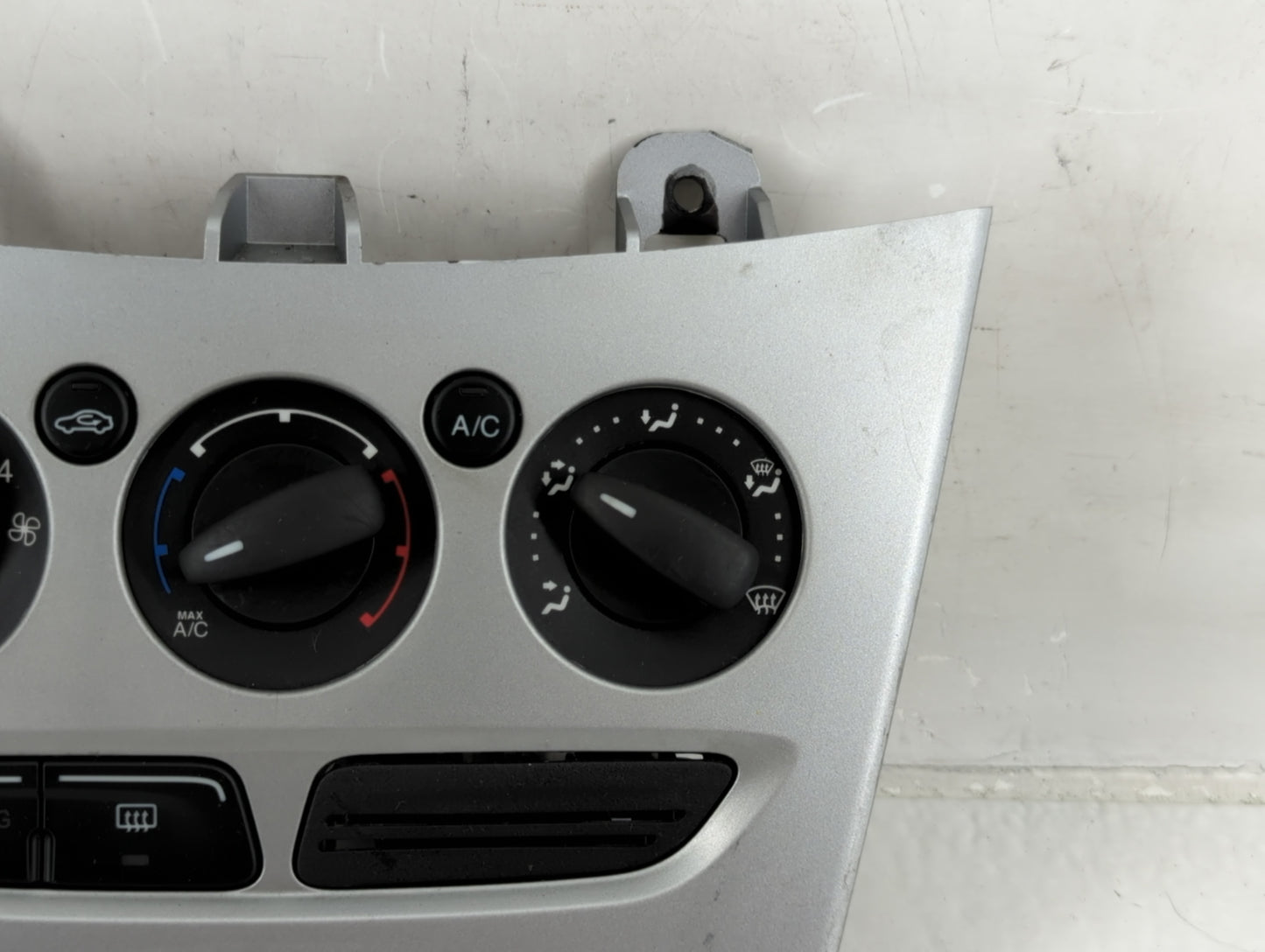 2013-2014 Ford Focus Climate Control Module Temperature AC/Heater Replacement P/N:CM5T-12072911 Fits Fits 2013 2014 OEM Used
