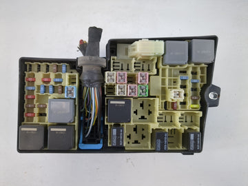 2012-2014 Ford Focus Fusebox Fuse Box Panel Relay Module P/N:AV6T-14A067-AC Fits Fits 2012 2013 2014 OEM Used Auto Parts