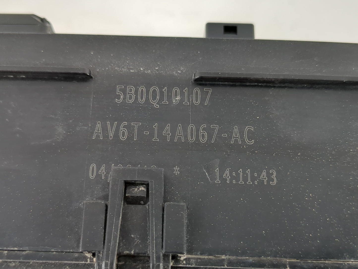 2012-2014 Ford Focus Fusebox Fuse Box Panel Relay Module P/N:AV6T-14A067-AC Fits Fits 2012 2013 2014 OEM Used Auto Parts - O
