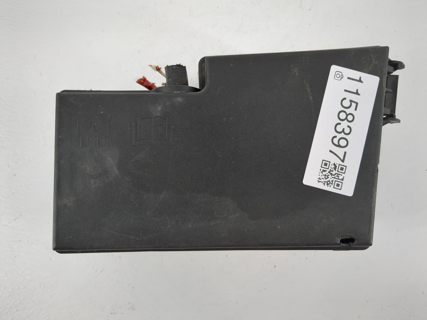 2012-2014 Ford Focus Fusebox Fuse Box Panel Relay Module P/N:AV6T-14A067-AC Fits Fits 2012 2013 2014 OEM Used Auto Parts - O