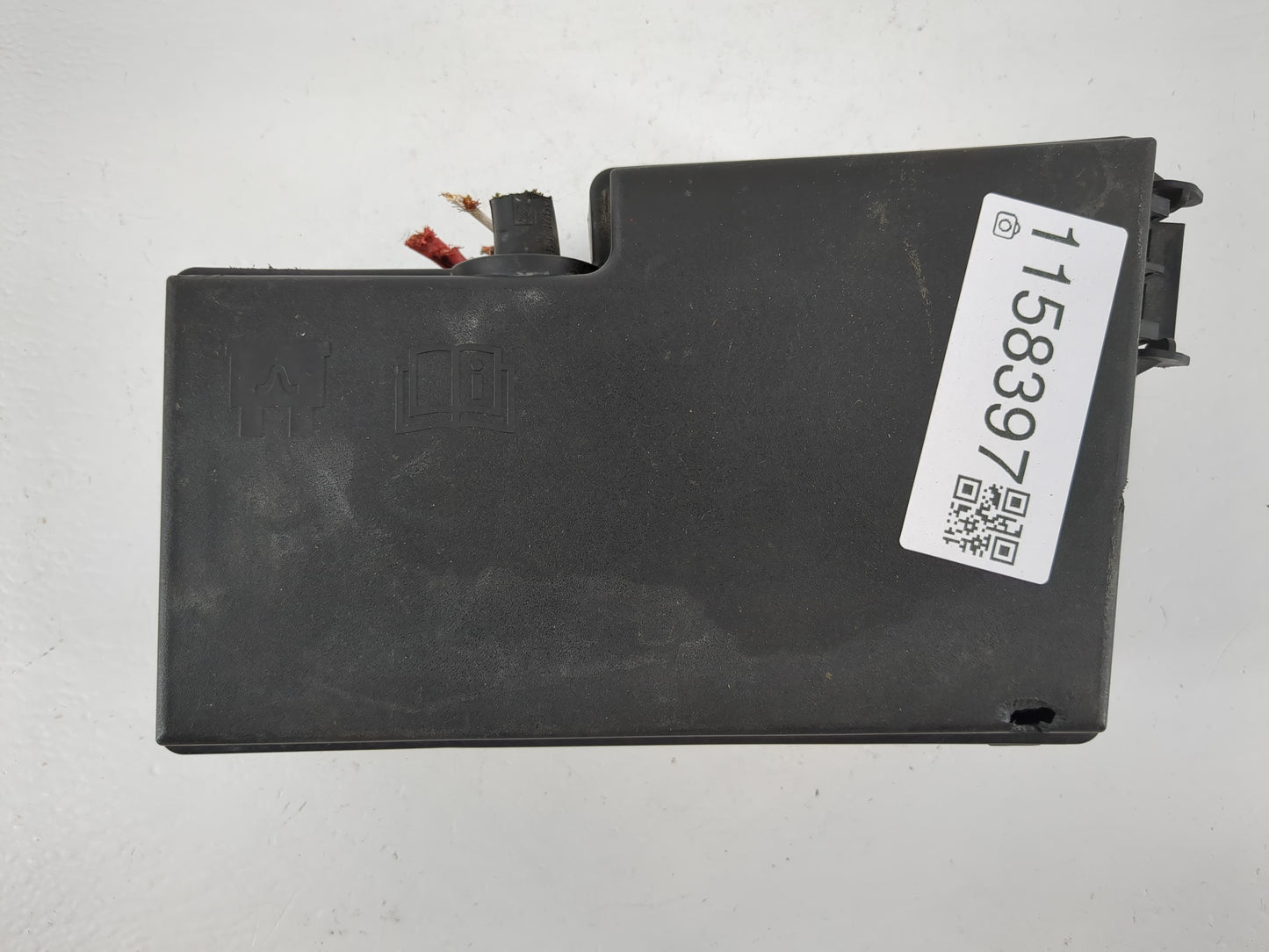 2012-2014 Ford Focus Fusebox Fuse Box Panel Relay Module P/N:AV6T-14A067-AC Fits Fits 2012 2013 2014 OEM Used Auto Parts - O