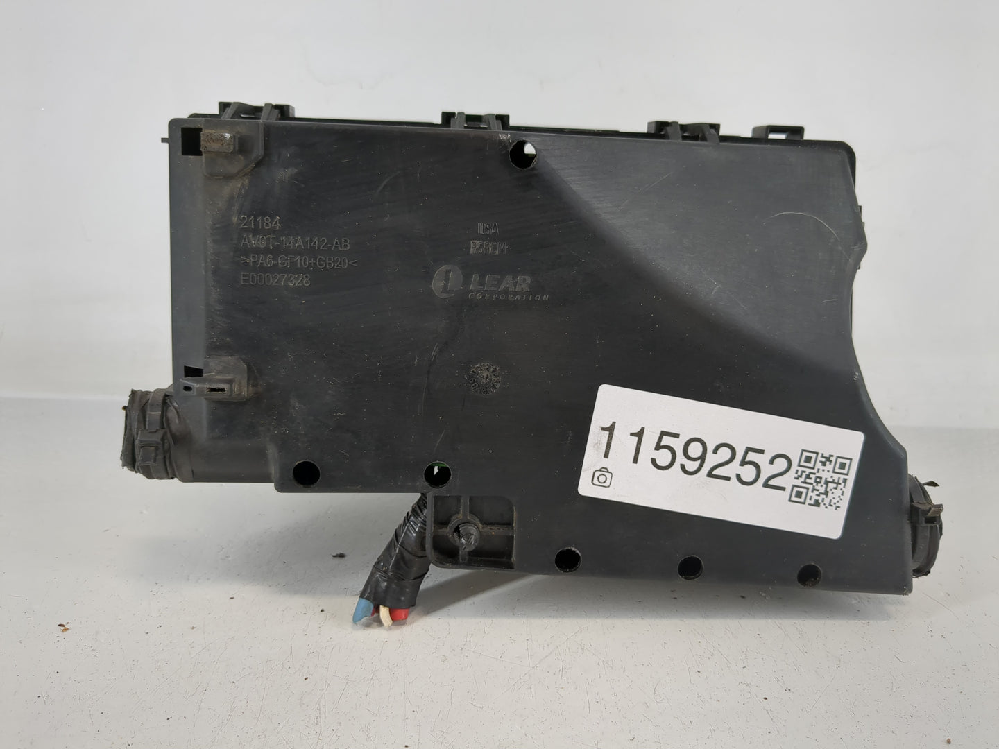 2012-2014 Ford Focus Fusebox Fuse Box Panel Relay Module P/N:AV6T-14A067-AC Fits Fits 2012 2013 2014 OEM Used Auto Parts - O