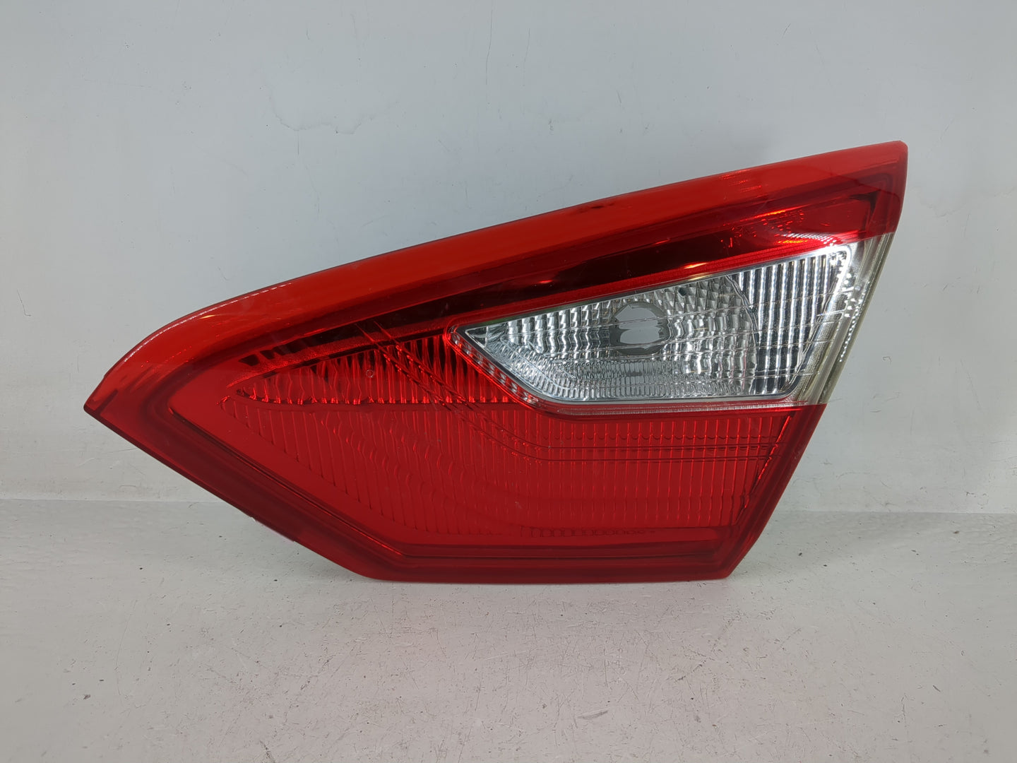 2013-2014 Ford Focus Tail Light Assembly Passenger Right OEM P/N:BM51 13A602-C Fits Fits 2013 2014 OEM Used Auto Parts - Oem
