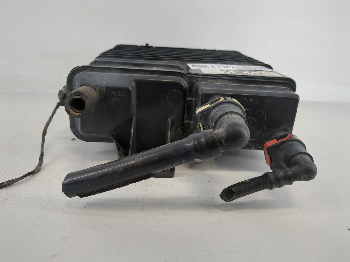 2013 Ford Focus Fuel Vapor Charcoal Canister 1161091 - Oemusedautoparts1.com