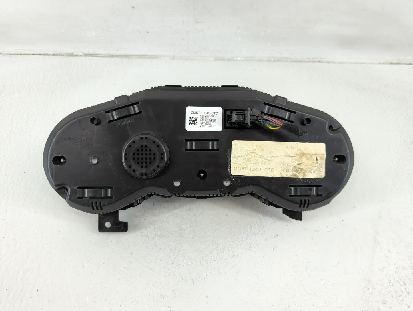 2013-2014 Ford Focus Instrument Cluster Speedometer Gauges P/N:CM5T-10849-CTC Fits Fits 2013 2014 OEM Used Auto Parts - Oemu