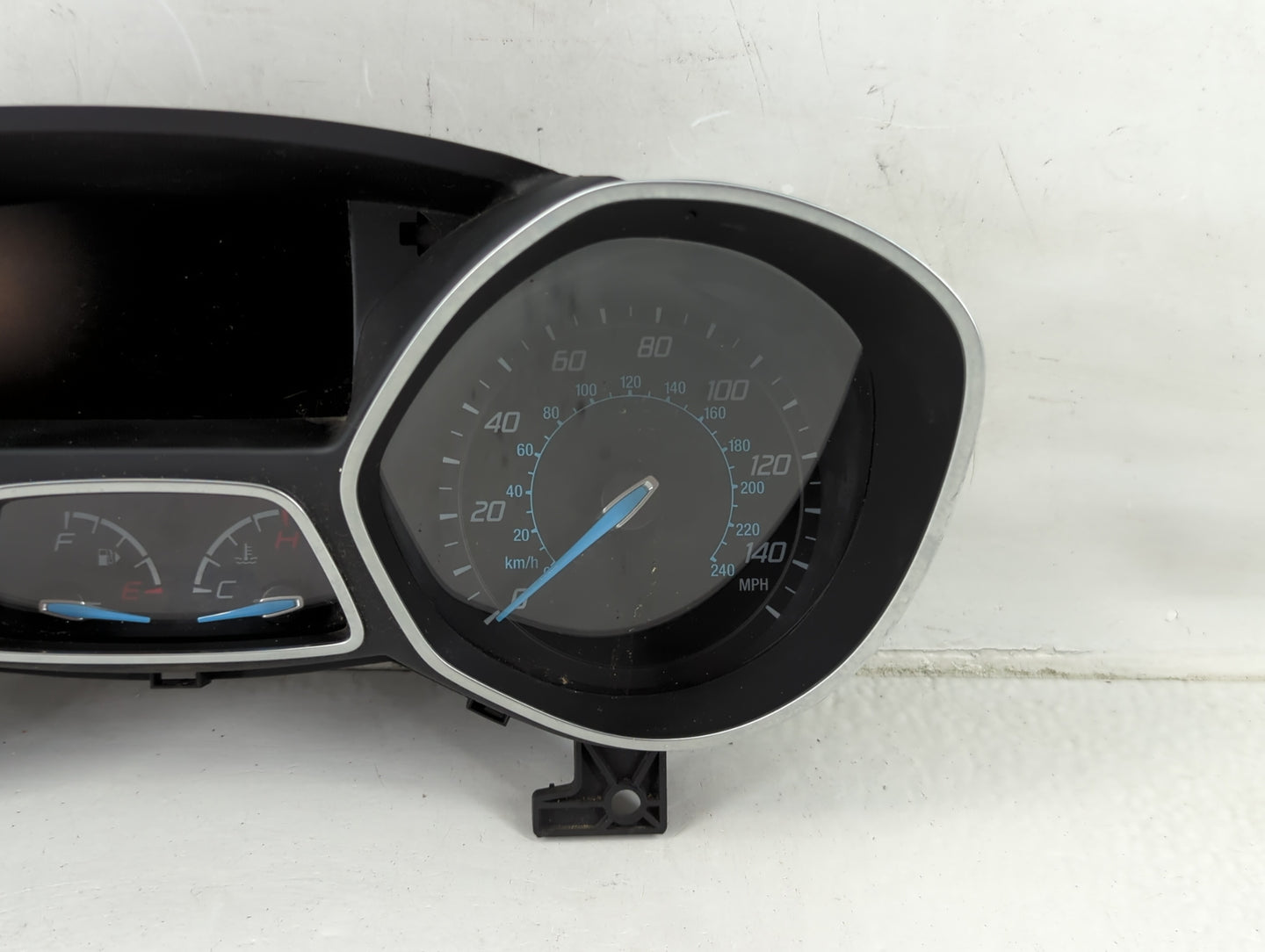 2013-2014 Ford Focus Instrument Cluster Speedometer Gauges P/N:CM5T-10849-CTC Fits Fits 2013 2014 OEM Used Auto Parts - Oemu