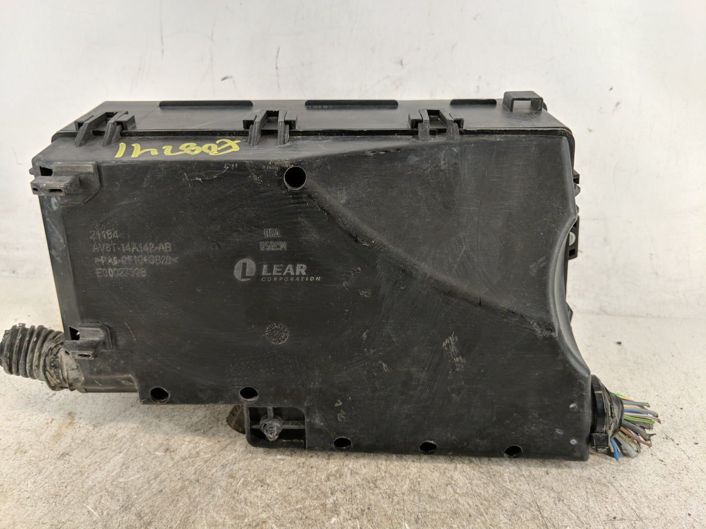 2012-2014 Ford Focus Fusebox Fuse Box Panel Relay Module P/N:AV6T-14A142-AB AV6T-14A076-AB Fits Fits 2012 2013 2014 OEM Used
