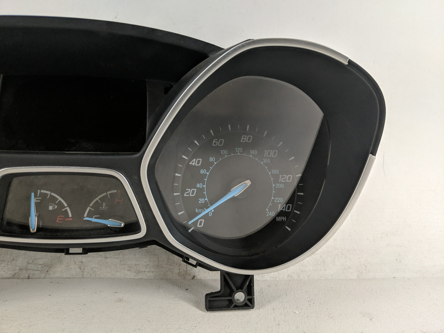 2013-2014 Ford Focus Instrument Cluster Speedometer Gauges P/N:CM5T-10849-CTC Fits Fits 2013 2014 OEM Used Auto Parts - Oemu