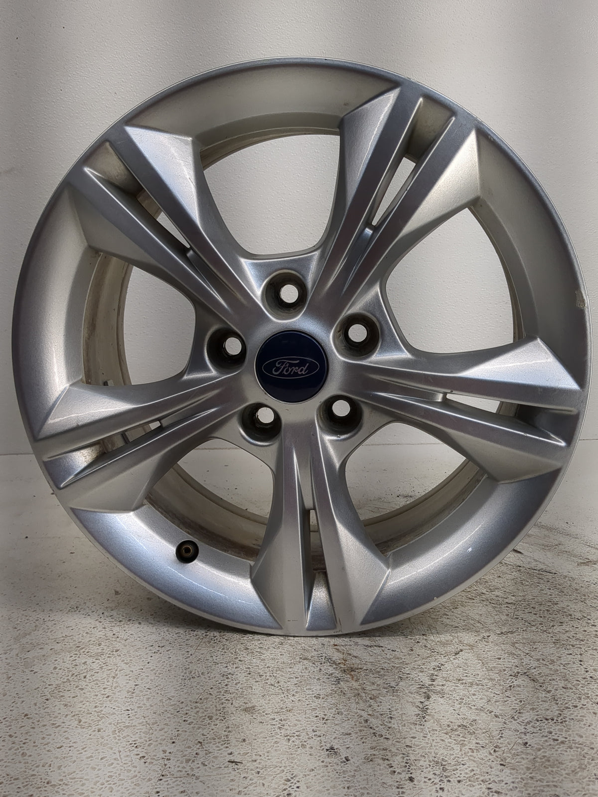 2012-2014 Ford Focus Oem Wheel Rim 1223580 - Oemusedautoparts1.com
