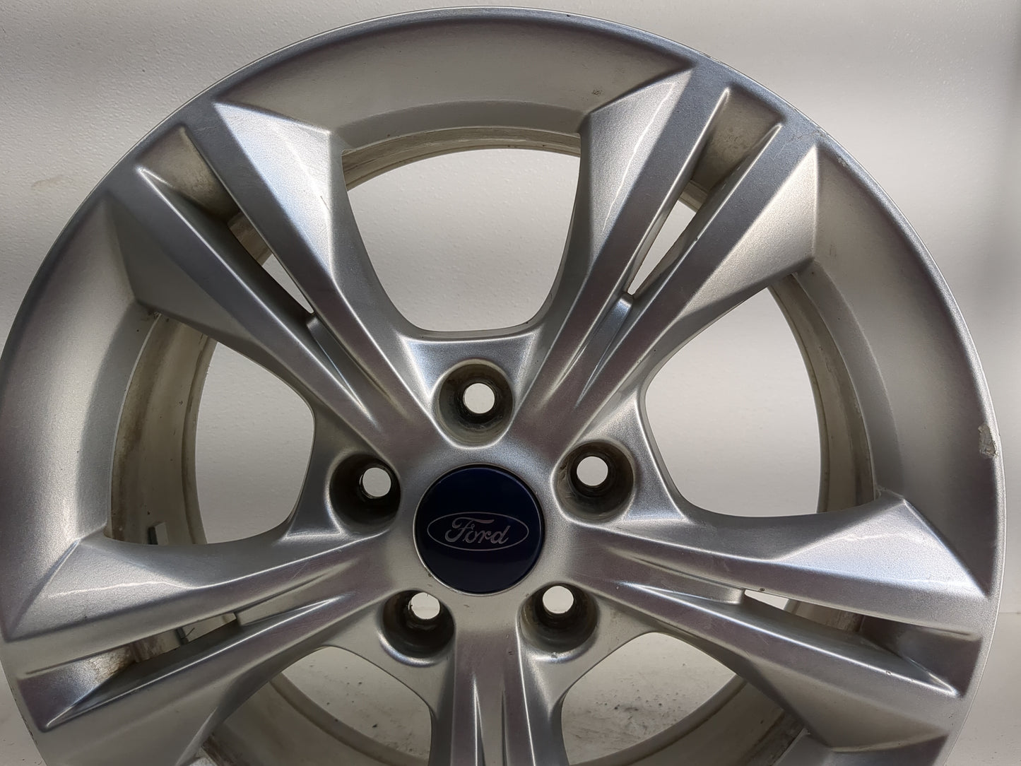 2012-2014 Ford Focus Oem Wheel Rim 1223580 - Oemusedautoparts1.com