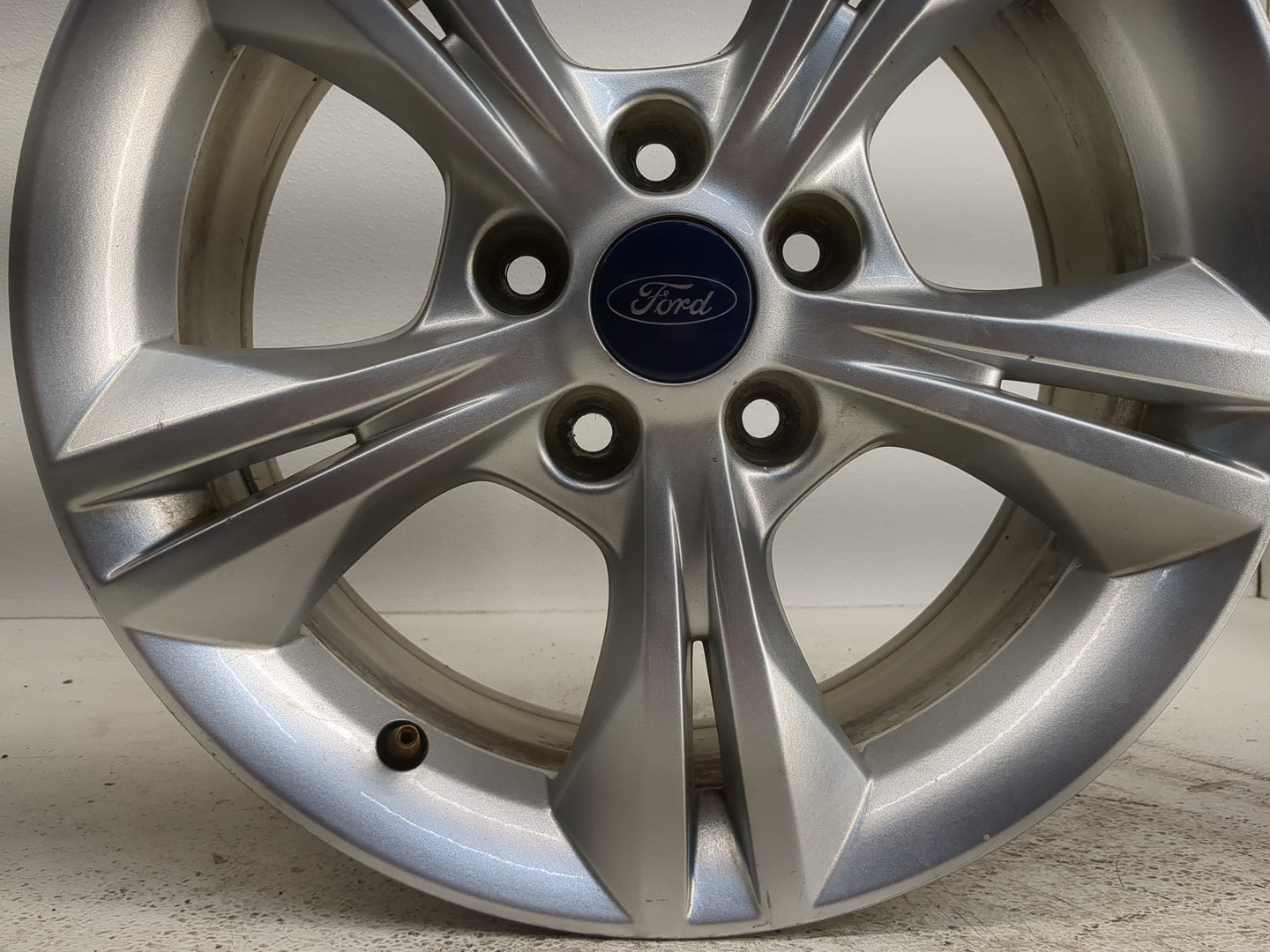 2012-2014 Ford Focus Oem Wheel Rim 1223580 - Oemusedautoparts1.com