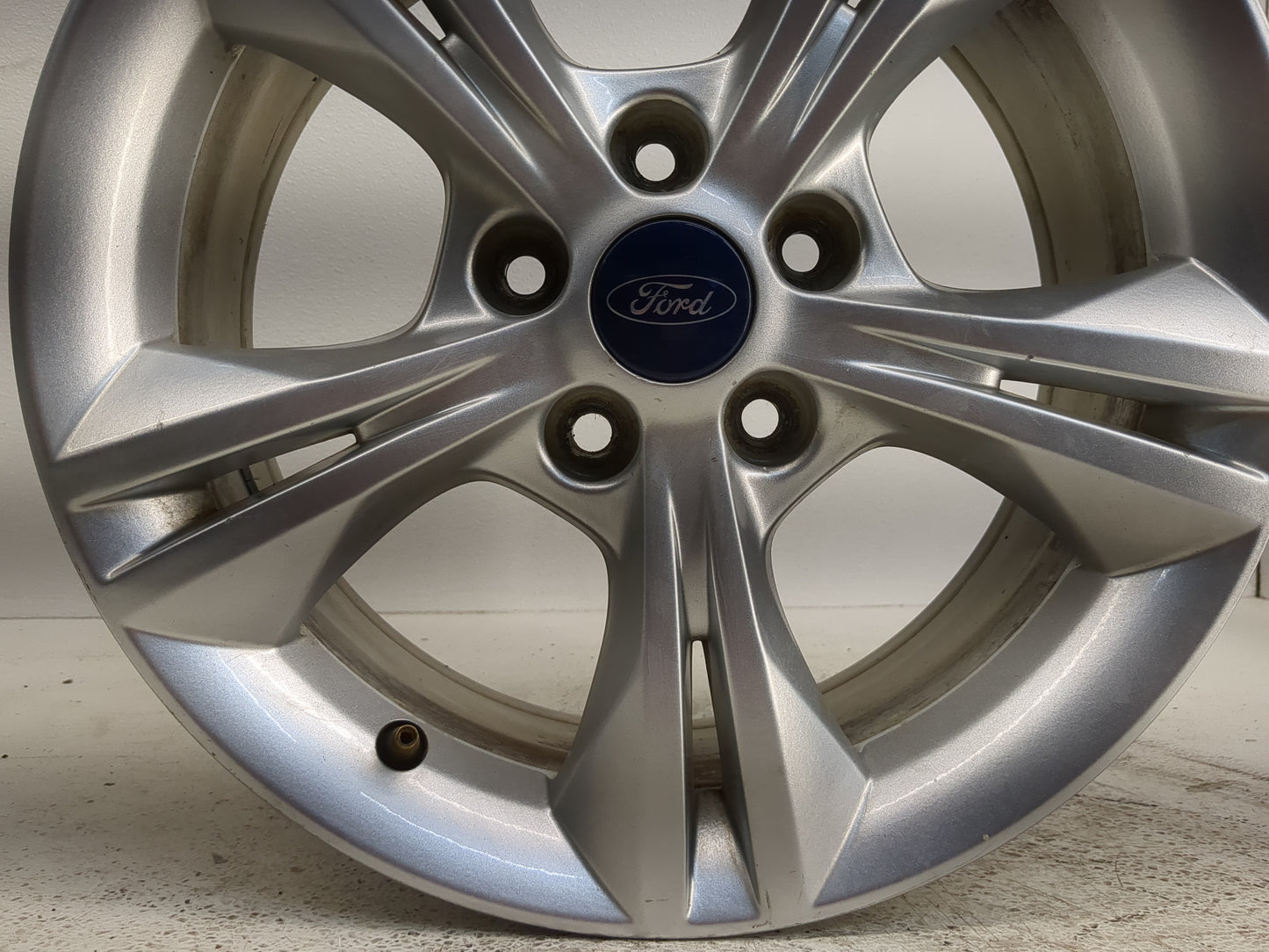 2012-2014 Ford Focus Oem Wheel Rim 1223580 - Oemusedautoparts1.com