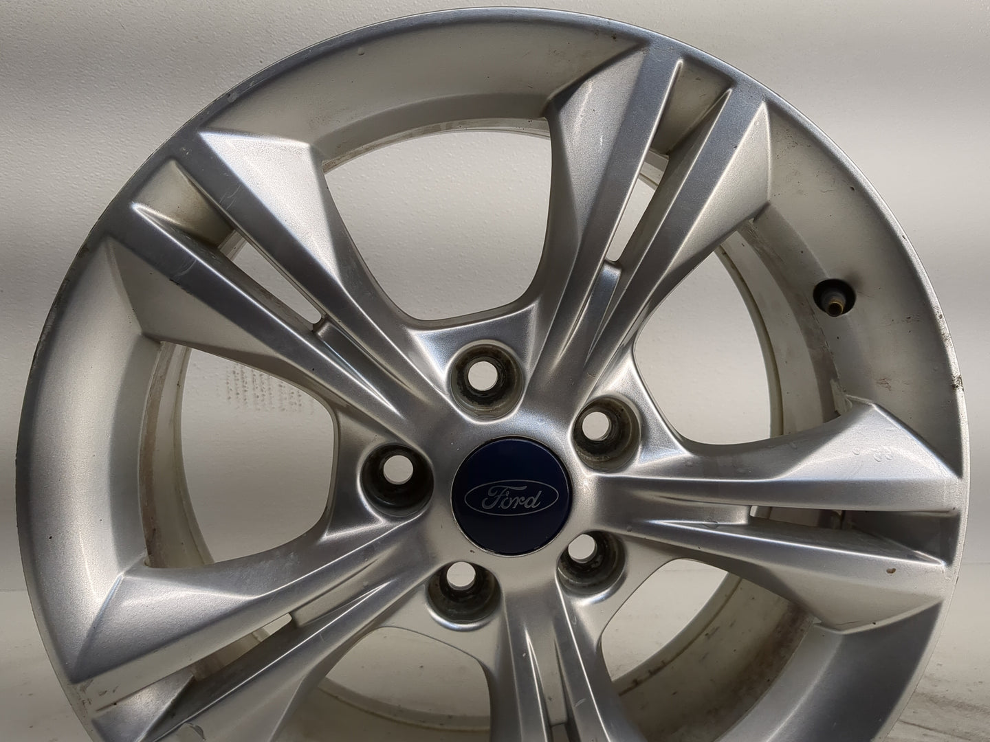 2012-2014 Ford Focus Oem Wheel Rim 1223581 - Oemusedautoparts1.com