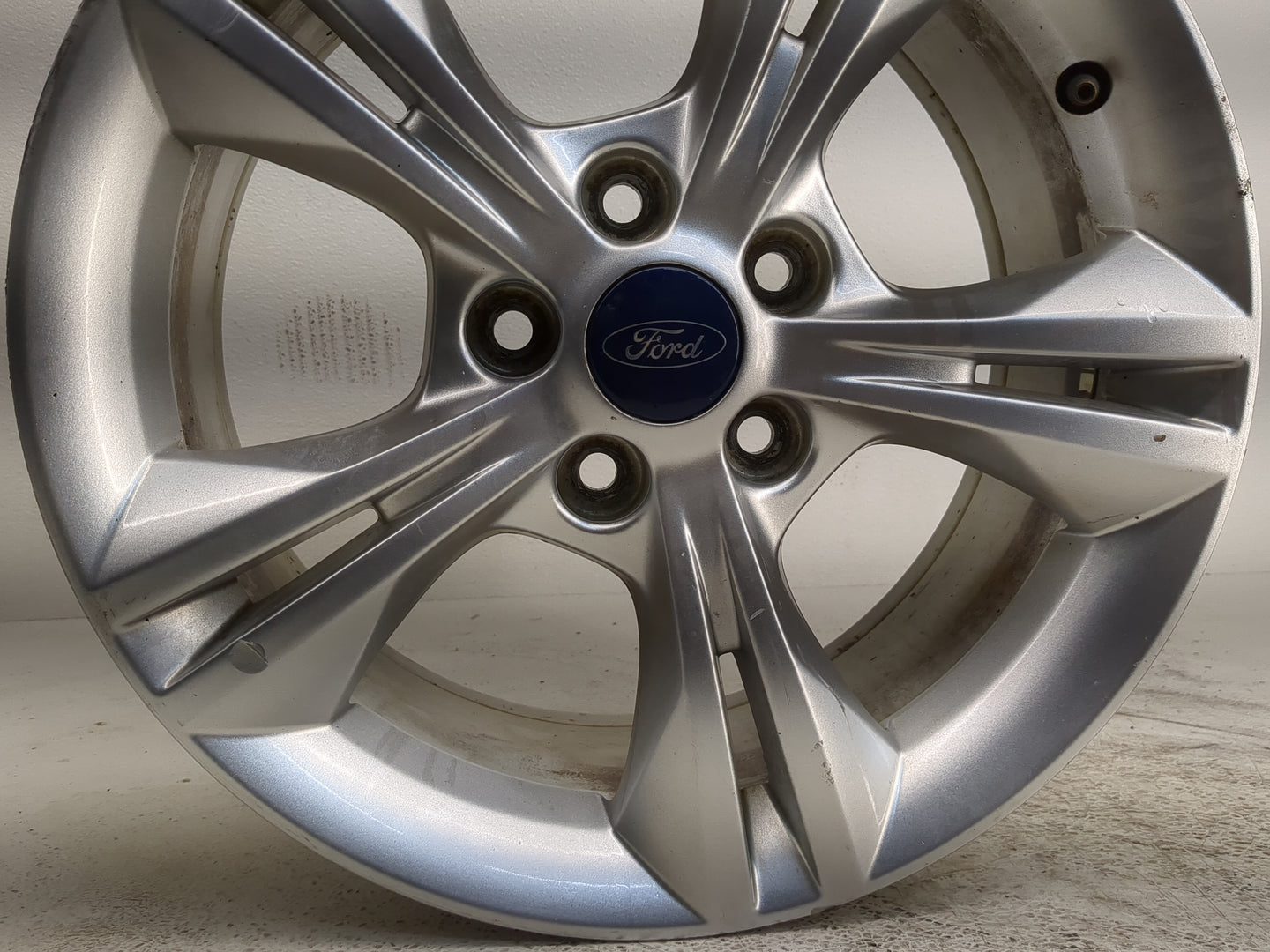 2012-2014 Ford Focus Oem Wheel Rim - Oemusedautoparts1.com
