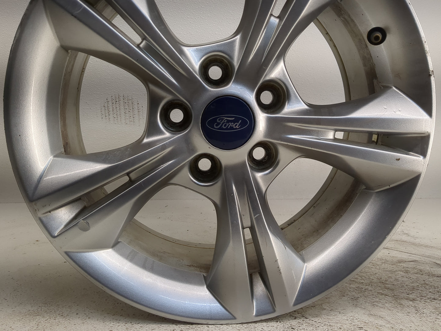 2012-2014 Ford Focus Oem Wheel Rim - Oemusedautoparts1.com