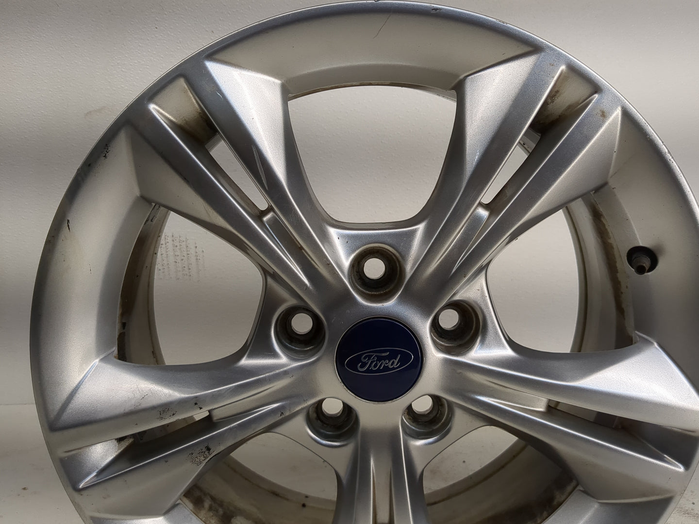 2012-2014 Ford Focus Oem Wheel Rim - Oemusedautoparts1.com