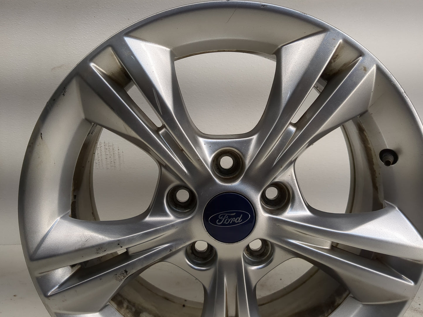 2012-2014 Ford Focus Oem Wheel Rim - Oemusedautoparts1.com