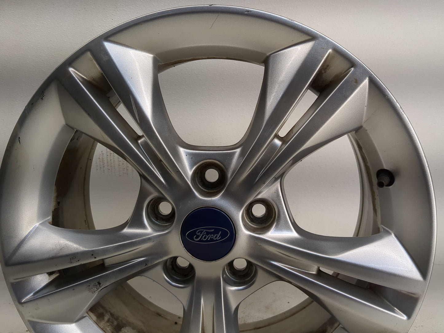 2012-2014 Ford Focus Oem Wheel Rim - Oemusedautoparts1.com