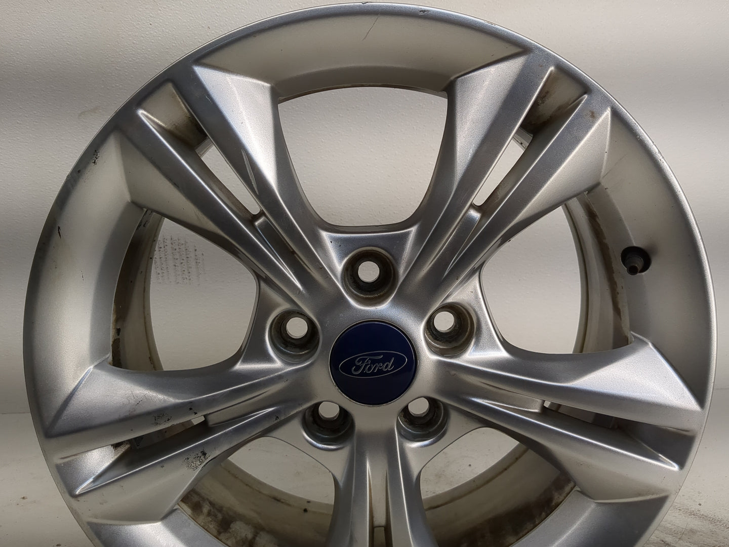 2012-2014 Ford Focus Oem Wheel Rim - Oemusedautoparts1.com
