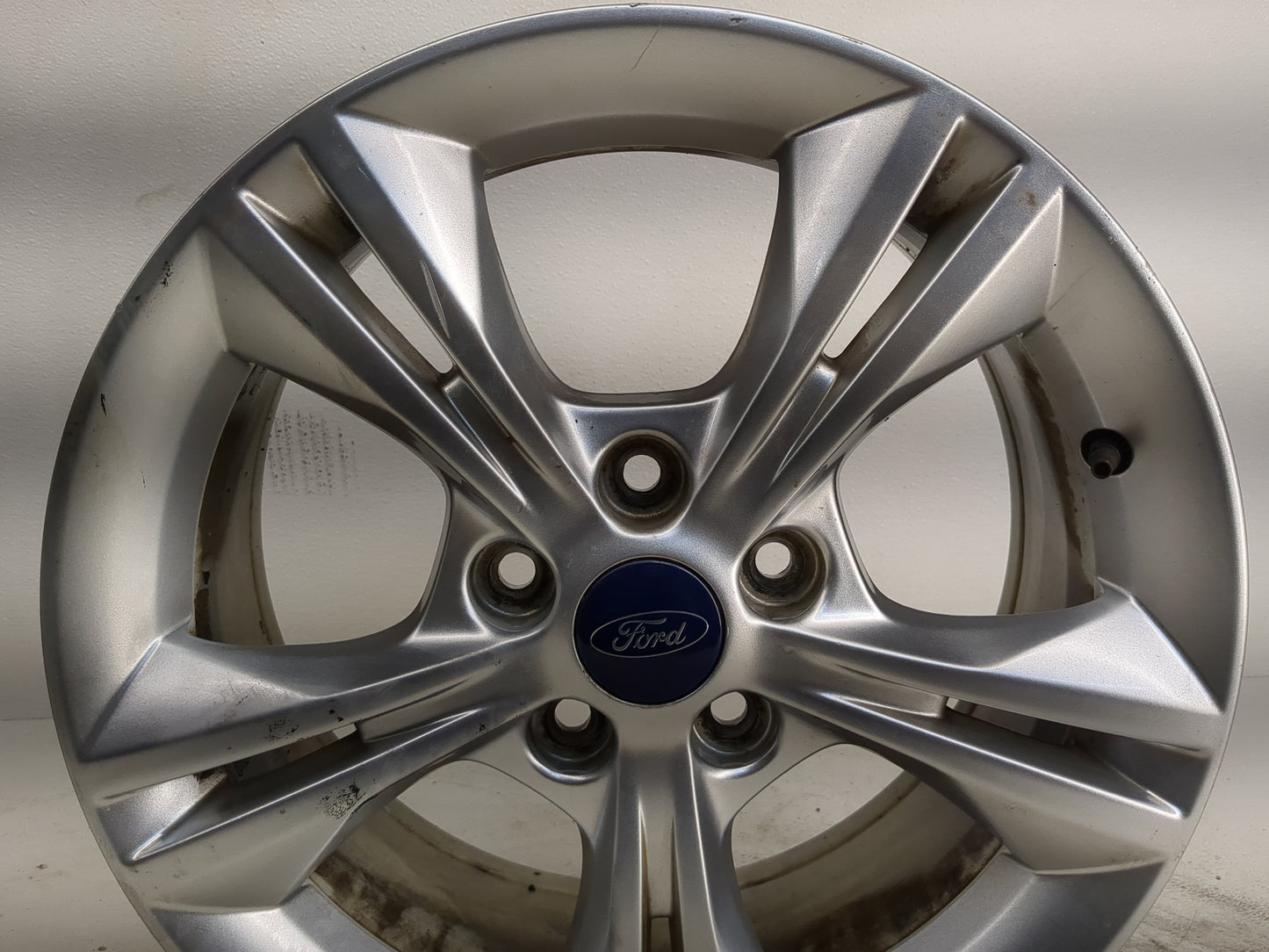 2012-2014 Ford Focus Oem Wheel Rim - Oemusedautoparts1.com