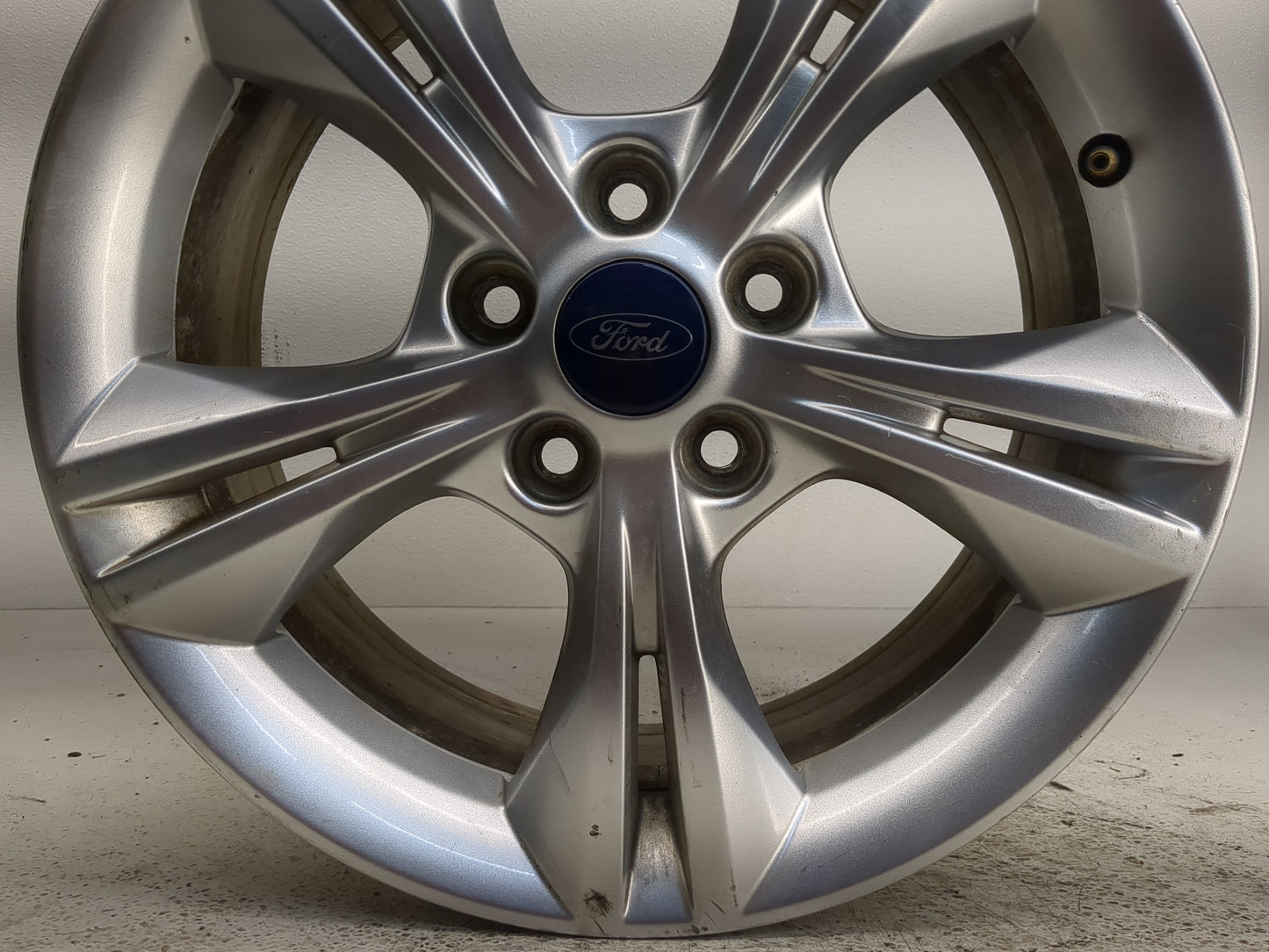 2012-2014 Ford Focus Oem Wheel Rim 1223583 - Oemusedautoparts1.com