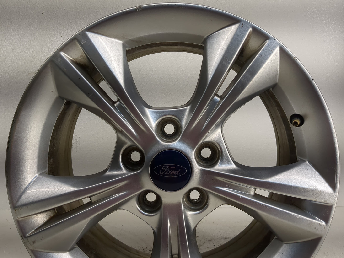 2012-2014 Ford Focus Oem Wheel Rim 1223583 - Oemusedautoparts1.com