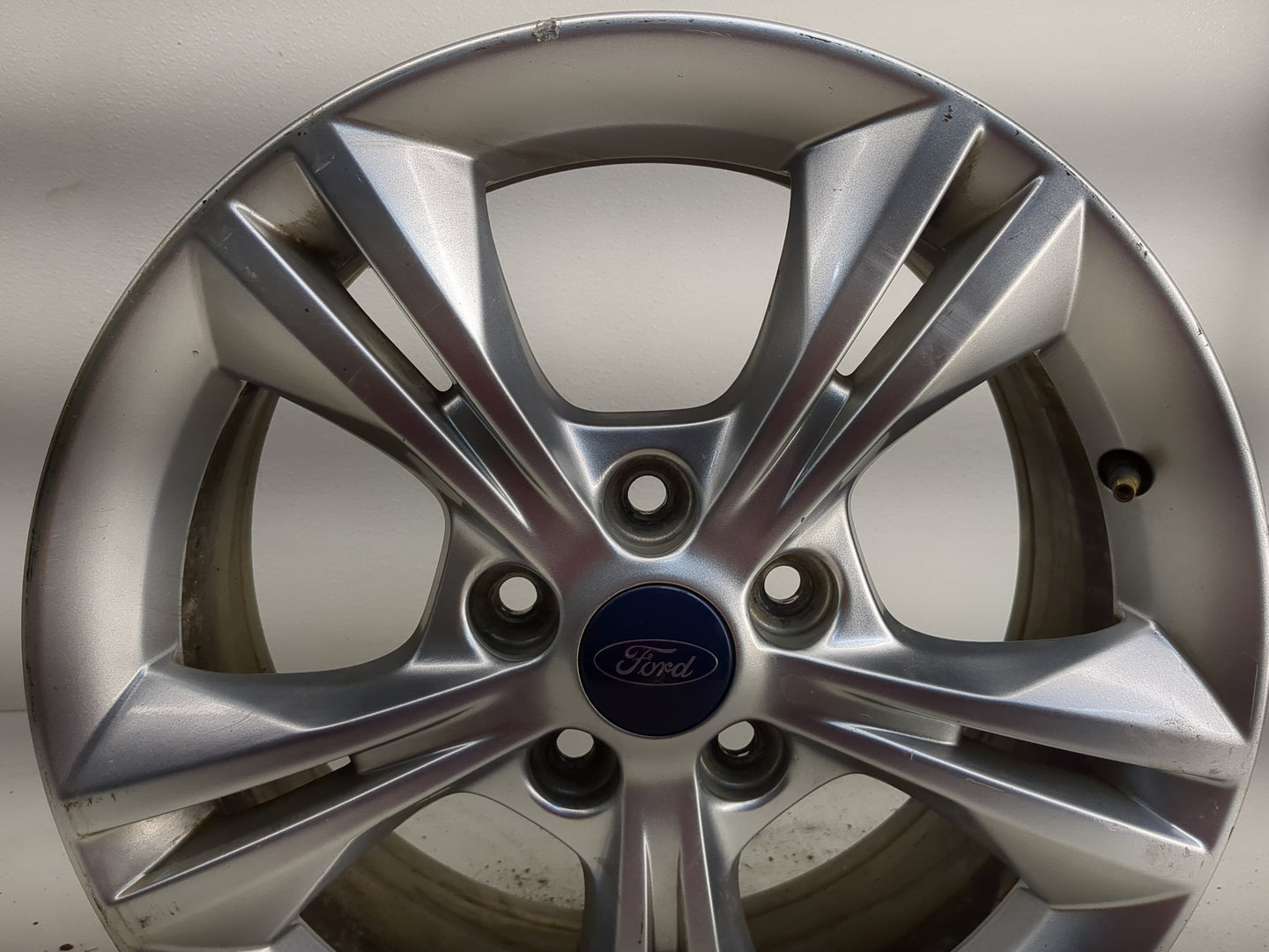 2012-2014 Ford Focus Oem Wheel Rim 1223583 - Oemusedautoparts1.com