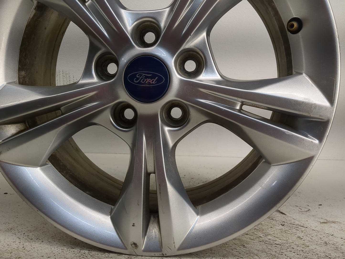 2012-2014 Ford Focus Oem Wheel Rim 1223583 - Oemusedautoparts1.com