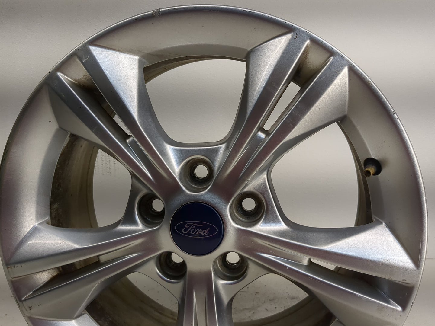 2012-2014 Ford Focus Oem Wheel Rim - Oemusedautoparts1.com