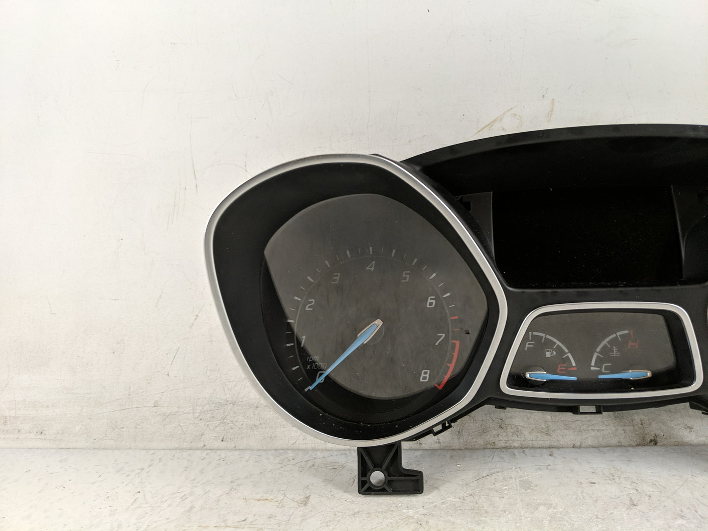 2013-2014 Ford Focus Instrument Cluster Speedometer Gauges P/N:CM5T-10849-CTC Fits Fits 2013 2014 OEM Used Auto Parts - Oemu