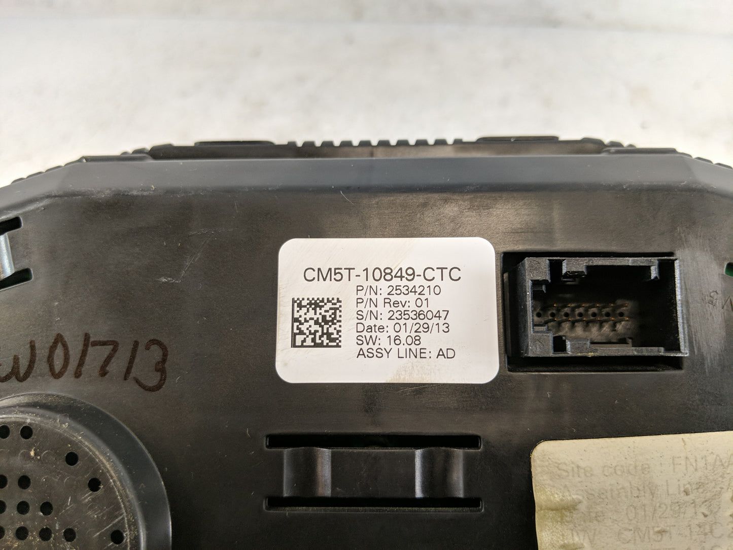 2013-2014 Ford Focus Instrument Cluster Speedometer Gauges P/N:CM5T-10849-CTC Fits Fits 2013 2014 OEM Used Auto Parts - Oemu